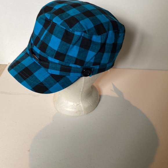 NWT Set of four women’s caps - Picture 5 of 5